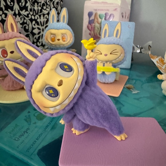 Available Labubus - Picture 10 of 13